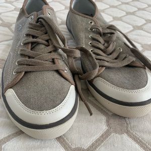 Original Penguin Sneakers NWOT